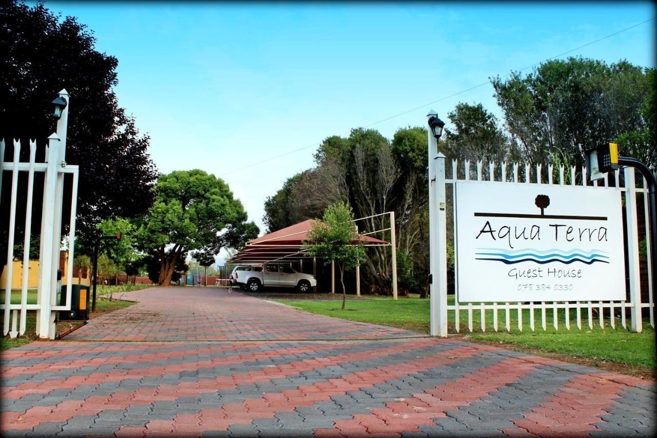Aqua Terra Guest House ไลเดนเบิร์ก ภายนอก รูปภาพ