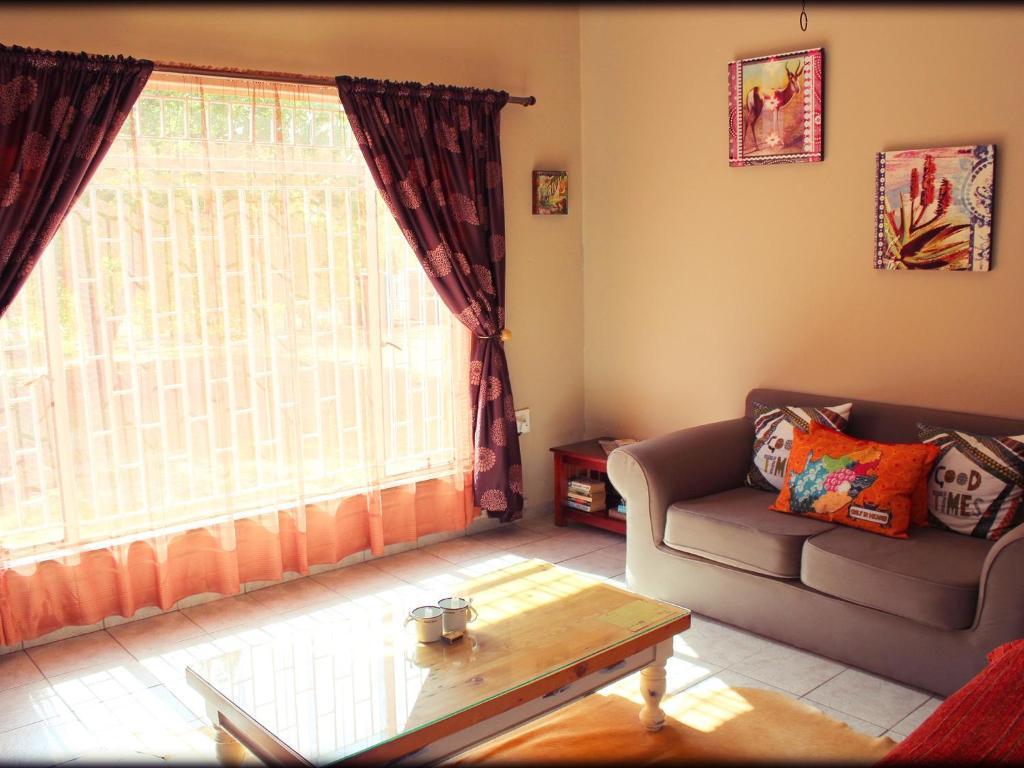 Aqua Terra Guest House ไลเดนเบิร์ก ภายนอก รูปภาพ